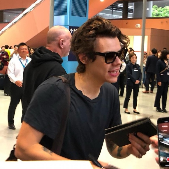 Saint Laurent Black Sunglasses - Picture 13 of 14